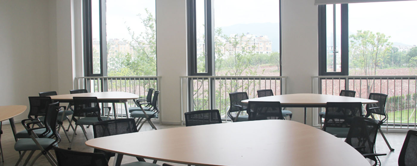 教學(xué)實(shí)訓(xùn)區(qū)