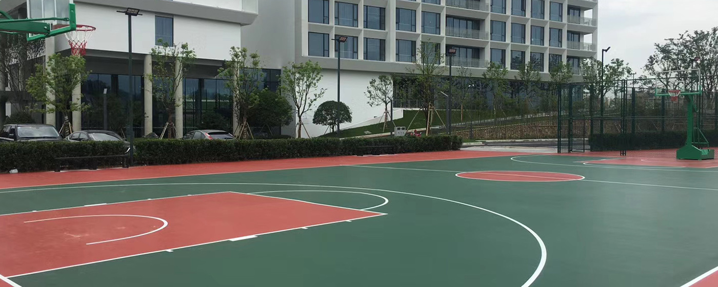 戶外活動(dòng)區(qū)