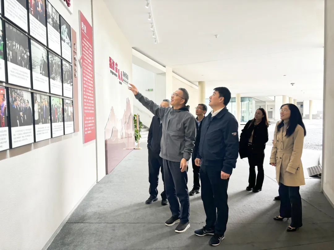 全國人大培訓(xùn)中心副主任張志強一行調(diào)研基地